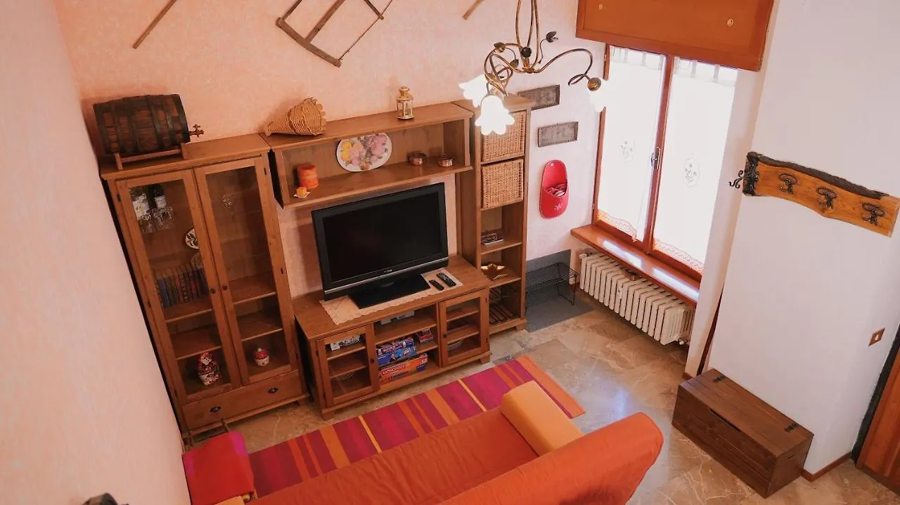 Apartment Accogliente Appartamento Foppolo Italy